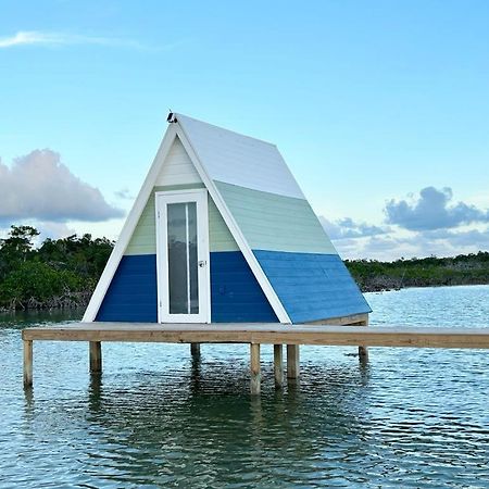 Beachfront Cabin San Pedro  Exterior photo