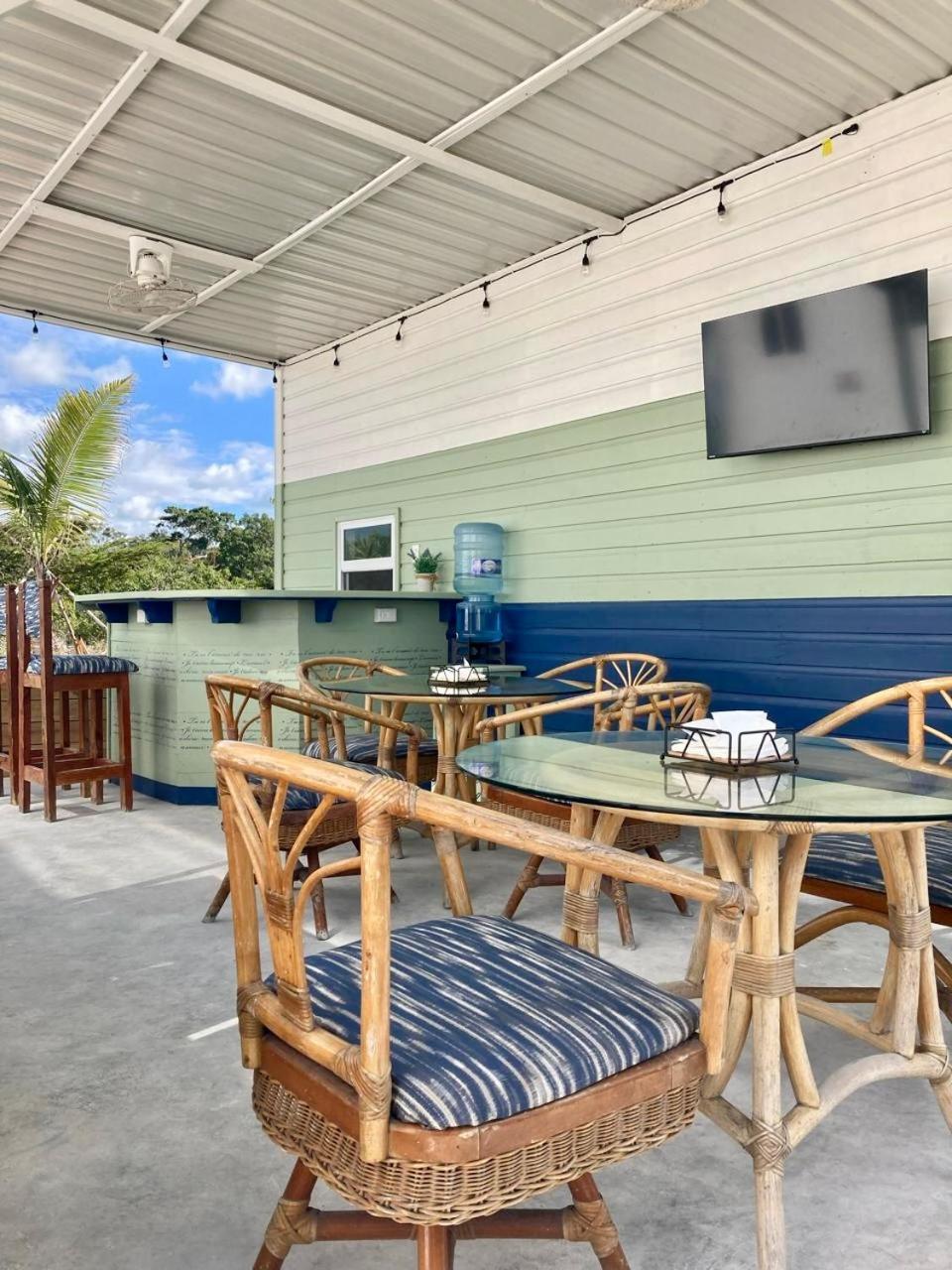 Beachfront Cabin San Pedro  Exterior photo